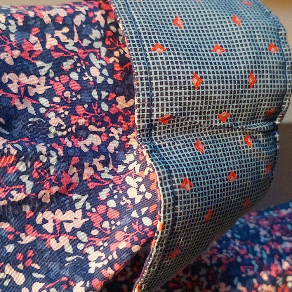 Men's Shirt - Picture 4 of 4